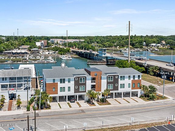 4th image of 2 Marina Street Apt C