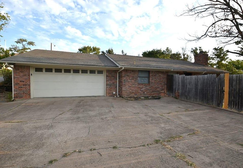 1st image of 103 Roselawn Dr