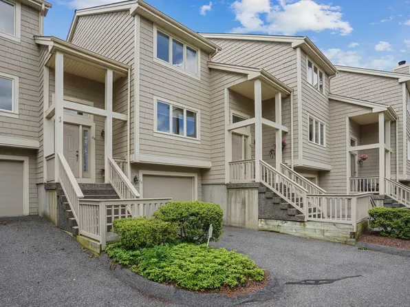 11 Boulevard Drive #10-44, Danbury, CT 06810