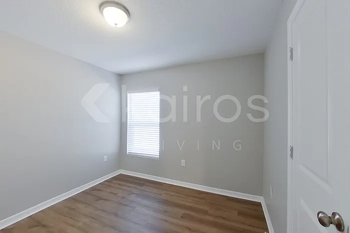 9810 N Santee Ter — Photo 9