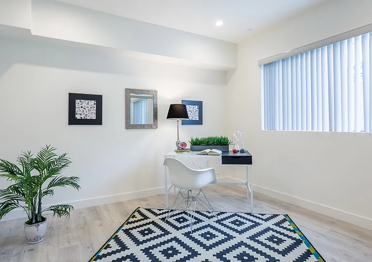 905 Wilcox Ave #302 — Photo 14