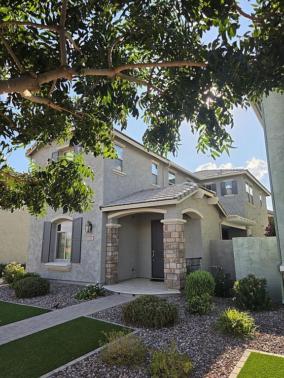 2582 S Betty St - Property Image