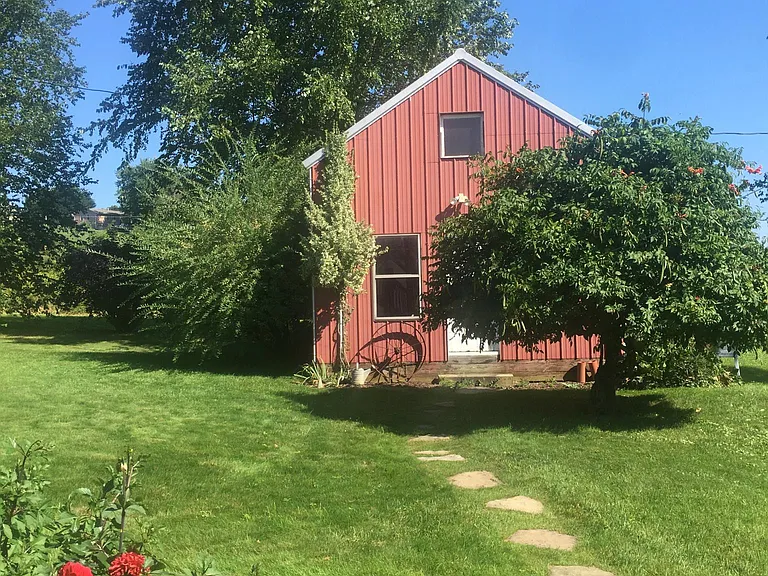37 Elkin Ave #A — Photo 3