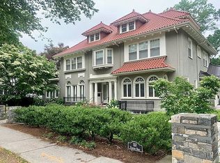 137 Clinton Rd, Brookline, MA 02445
