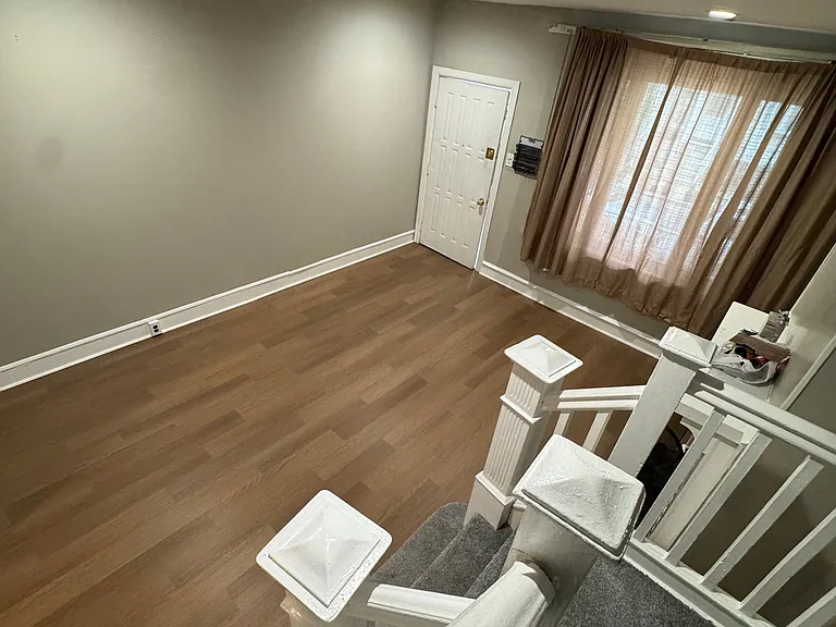 8XX S Alden St — Photo 11