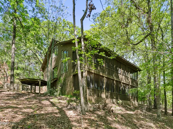 935 Cedar Hill Rd, Madison, MS 39110