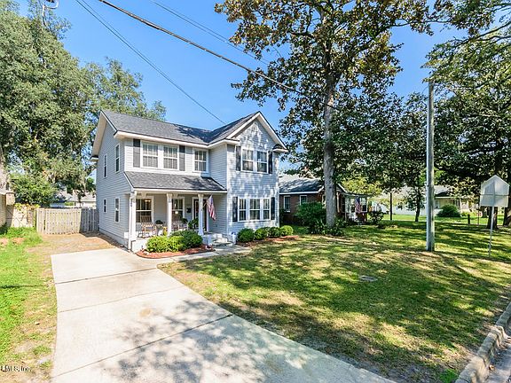3rd image of 3939 Boone Park Ave