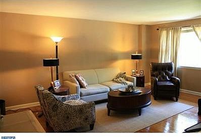 4th image of 3947 Lankenau Ave
