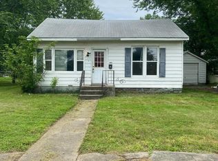 1005 Jackson St, Lamar, MO 64759