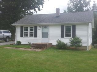 3931 Ridge Dr, Salem, VA 24153