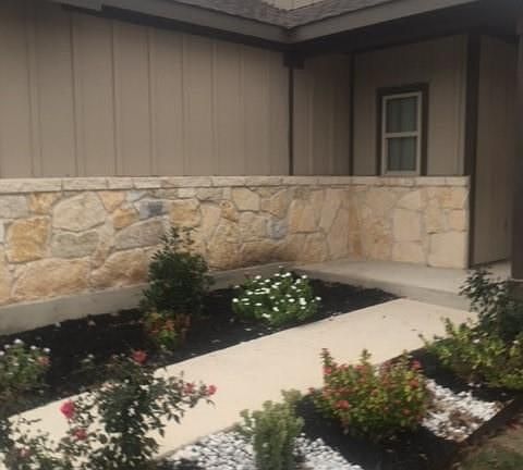2nd image of 208 La Dera Dr