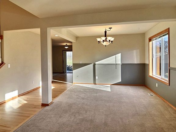 2nd image of 24724 102nd Pl SE