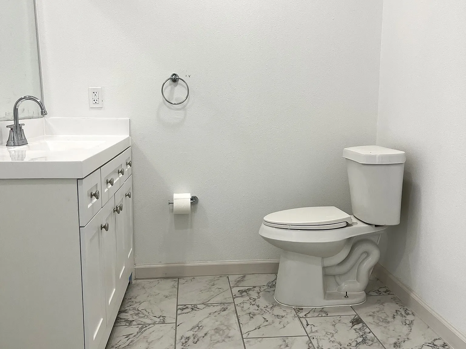 2 bed, 820 sqft, $950 — Photo 3