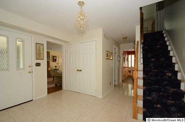 2nd image of 101 Tallwood Lane