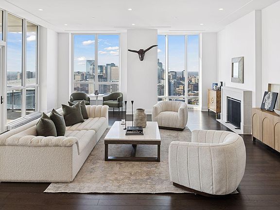 4th image of 1111 W River Pkwy #31B