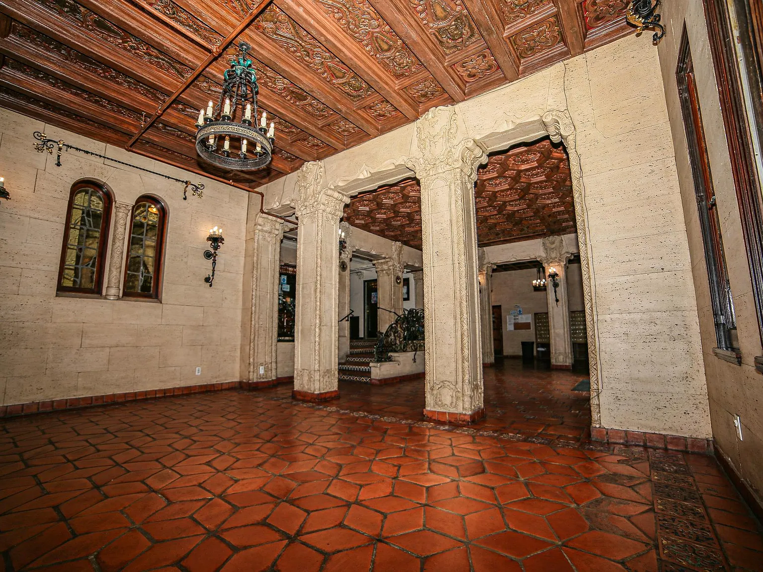 La Leyenda Apartments — Photo 4