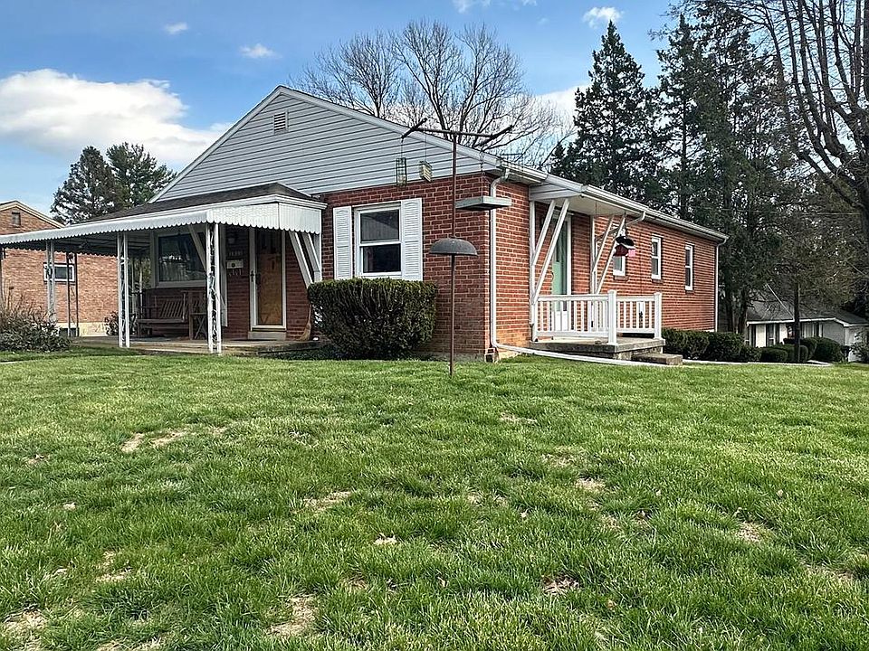 1st image of 1803 Willow Rd