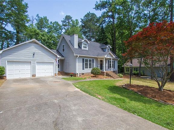 2nd image of 127 Coachman Dr