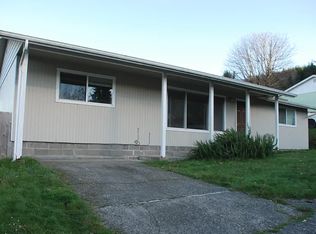 870 York St, Reedsport, OR 97467