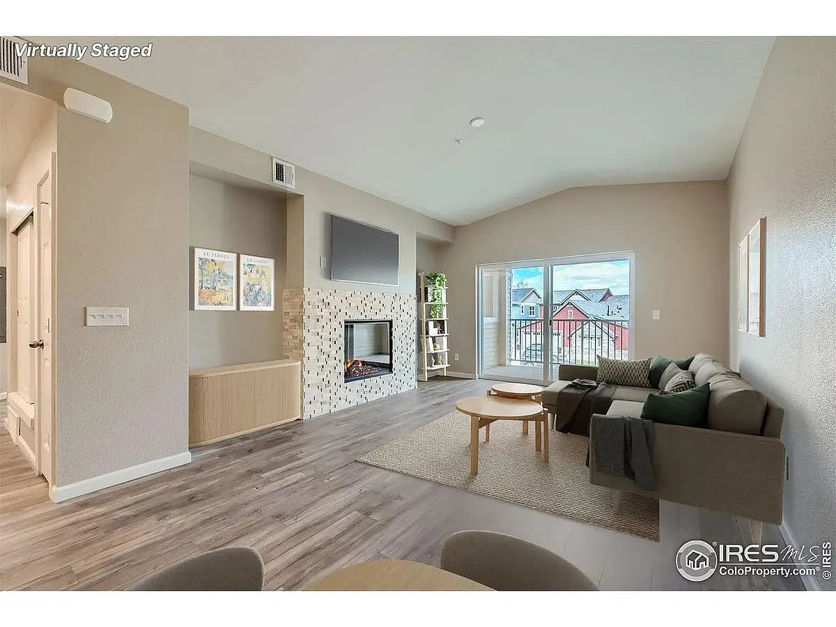 Building Photo - 2435 Calais Dr #20-H