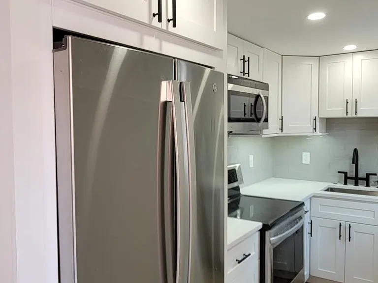 1070 Thomas Jefferson St NW #203 — Photo 10