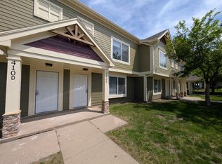 406 E 15th St #406D, Pella, IA 50219