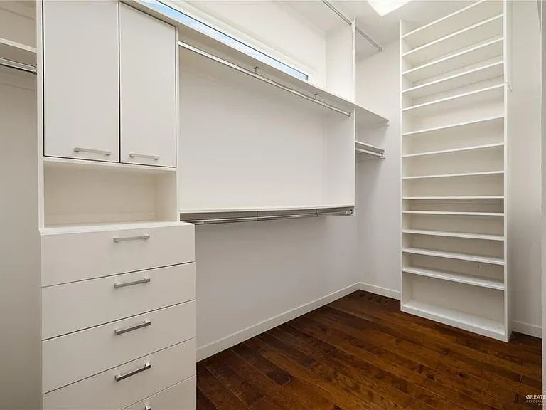4500 Toronto Ave — Photo 12