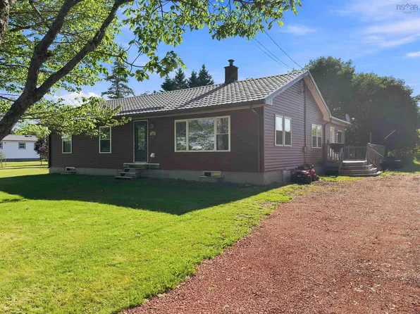 119 Pier Rd, Parrsboro, NS B0M 1S0