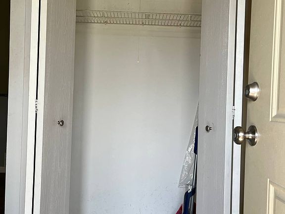 4th image of 1891 Vine Way Dr APT 34