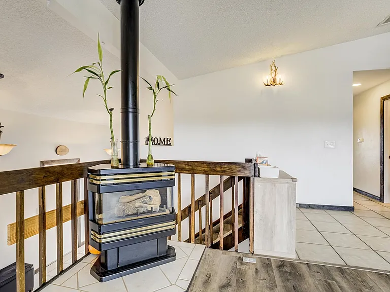 7425 Painted Rock Dr — Photo 42