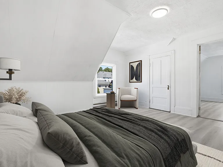 33 Greenbrier St #3 — Photo 5