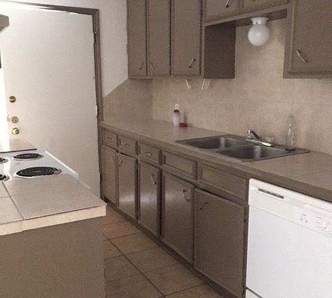 5th image of 804 Toronto Ave APT 102