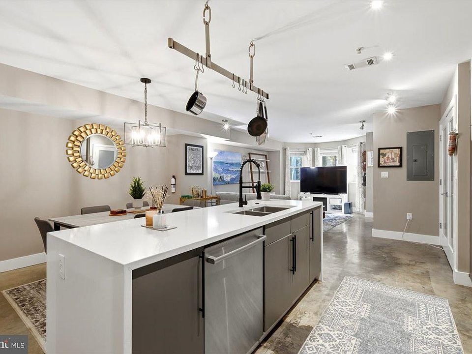 1st image of 3222 13th St NW #1