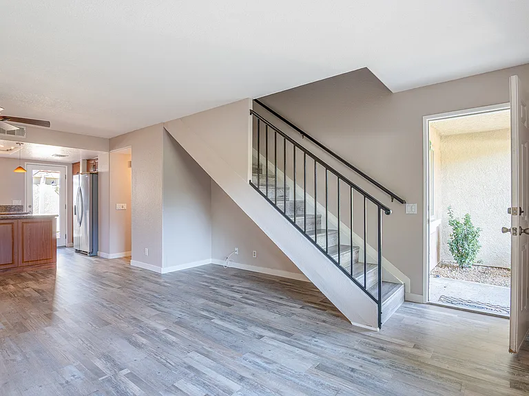 448 Tava Ln — Photo 7