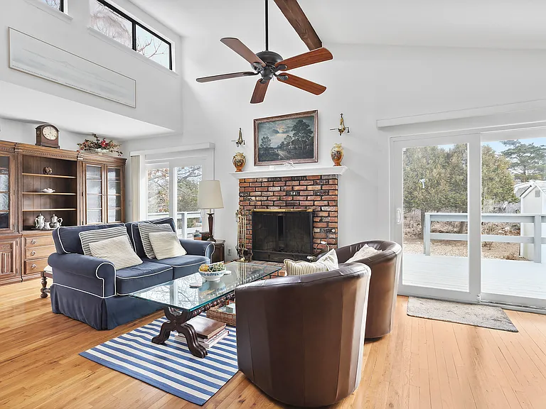 28 Leeton Rd — Photo 2