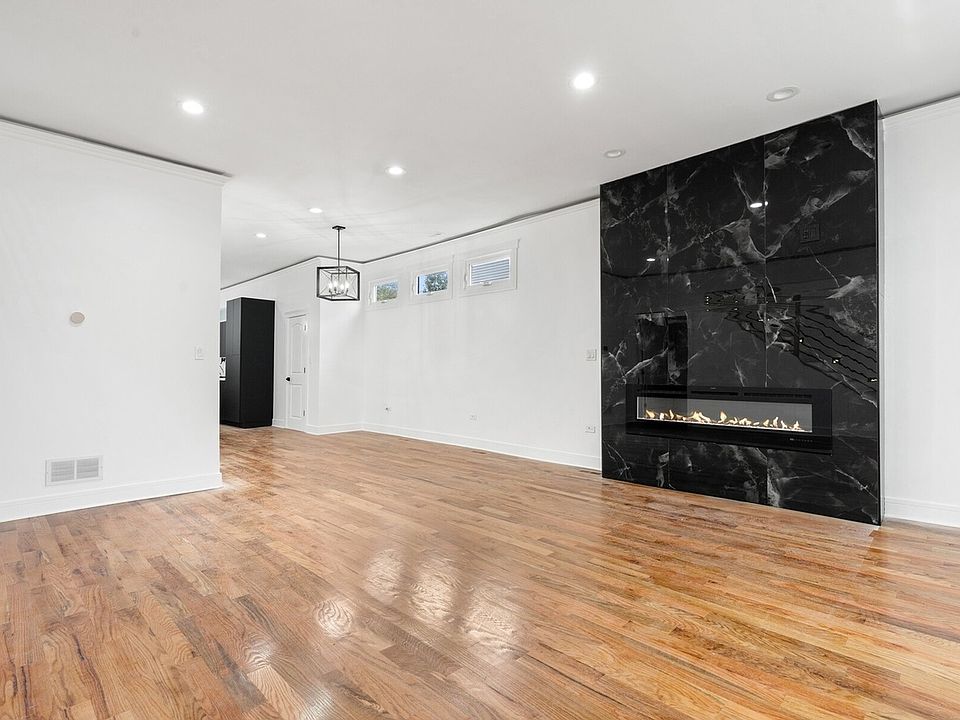 1st image of 6617 S Langley Ave #1