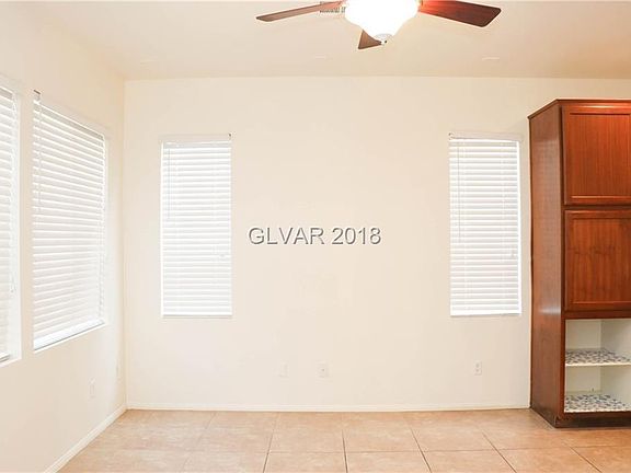 5th image of 9876 Iris Valley St