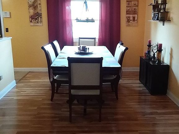 2nd image of 7 Canary Ct