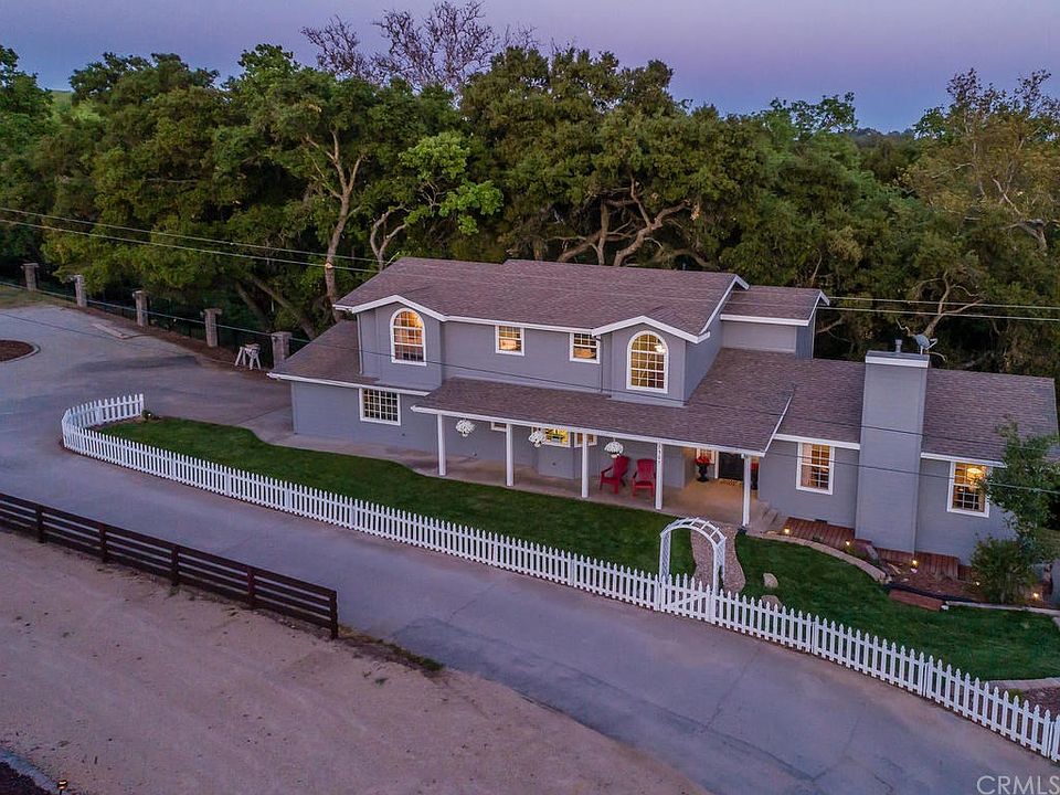 1st image of 7501 Carmelita Ave