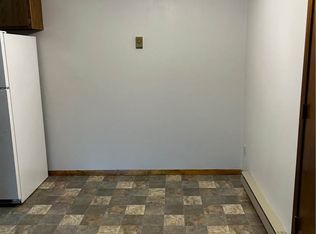 401 4th Ave SE, Roseau, MN 56751