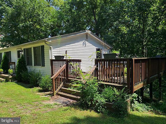 3rd image of 26426 Peninsular Dr