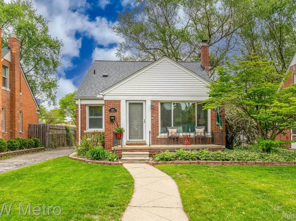 1930 N Wilson Ave, Royal Oak, MI 48073