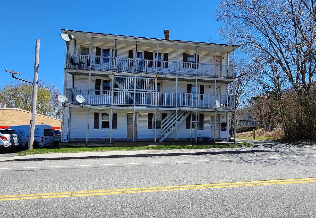27 Norwich Ave - 27 Norwich Ave, Unit 5 — Photo 2