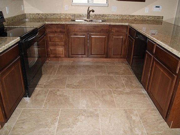 3rd image of 8329 W Avalon Dr