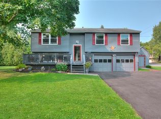 7929 Appleton Rd, Cicero, NY 13039