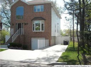 22 Sinclair Ave, Staten Island, NY 10312