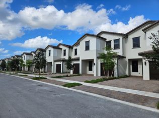 257 SW 159th Way #257, Hollywood, FL 33027