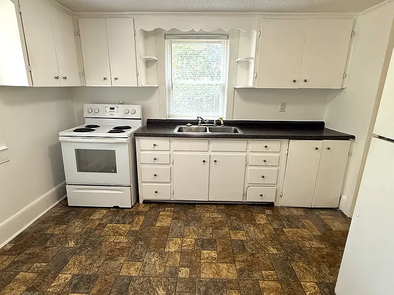 1309 Cambill St — Photo 7
