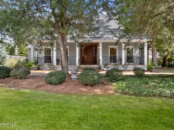 12 Old Oak Ln, Gulfport, MS 39503