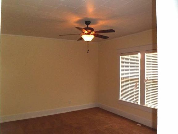 1st Flr Suite 7 Bedroom 1
